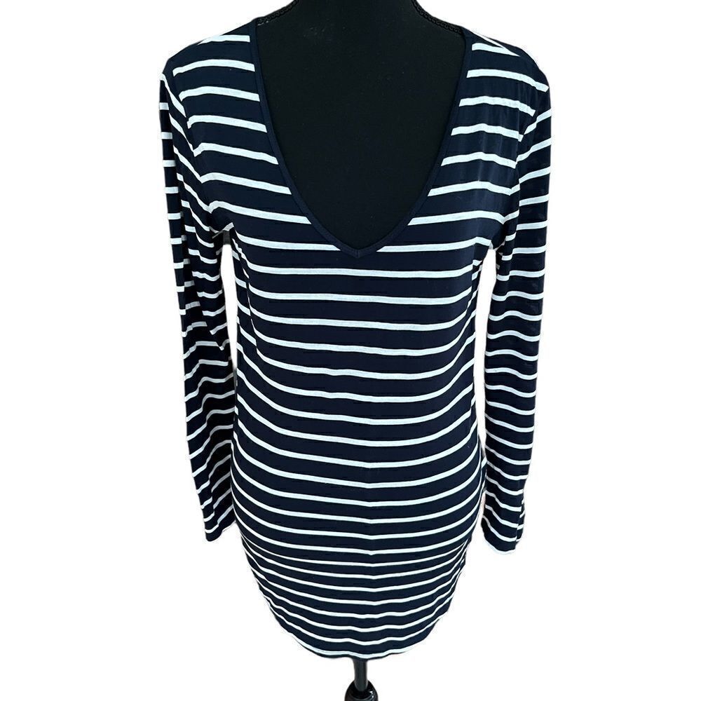 GAP navy/white striped tunic length 100% rayon lightweight top, size S